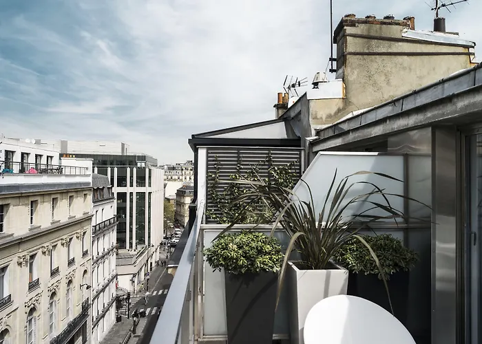 Hotel Ekta Champs Elysées Parigi